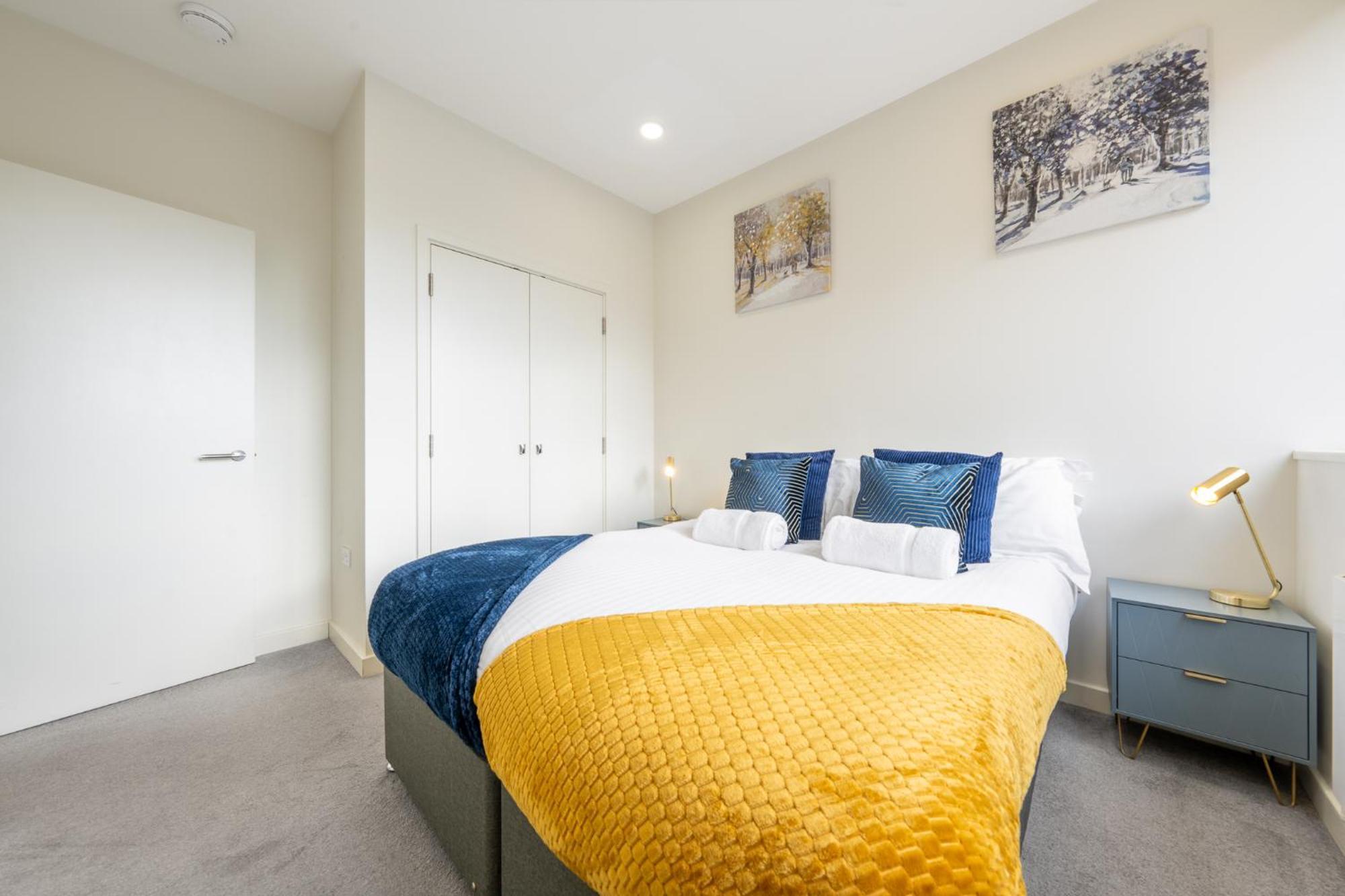 Luxury 1 Bedroom Serviced Apartment With Roof Terrace & Gym Stevenage Extérieur photo
