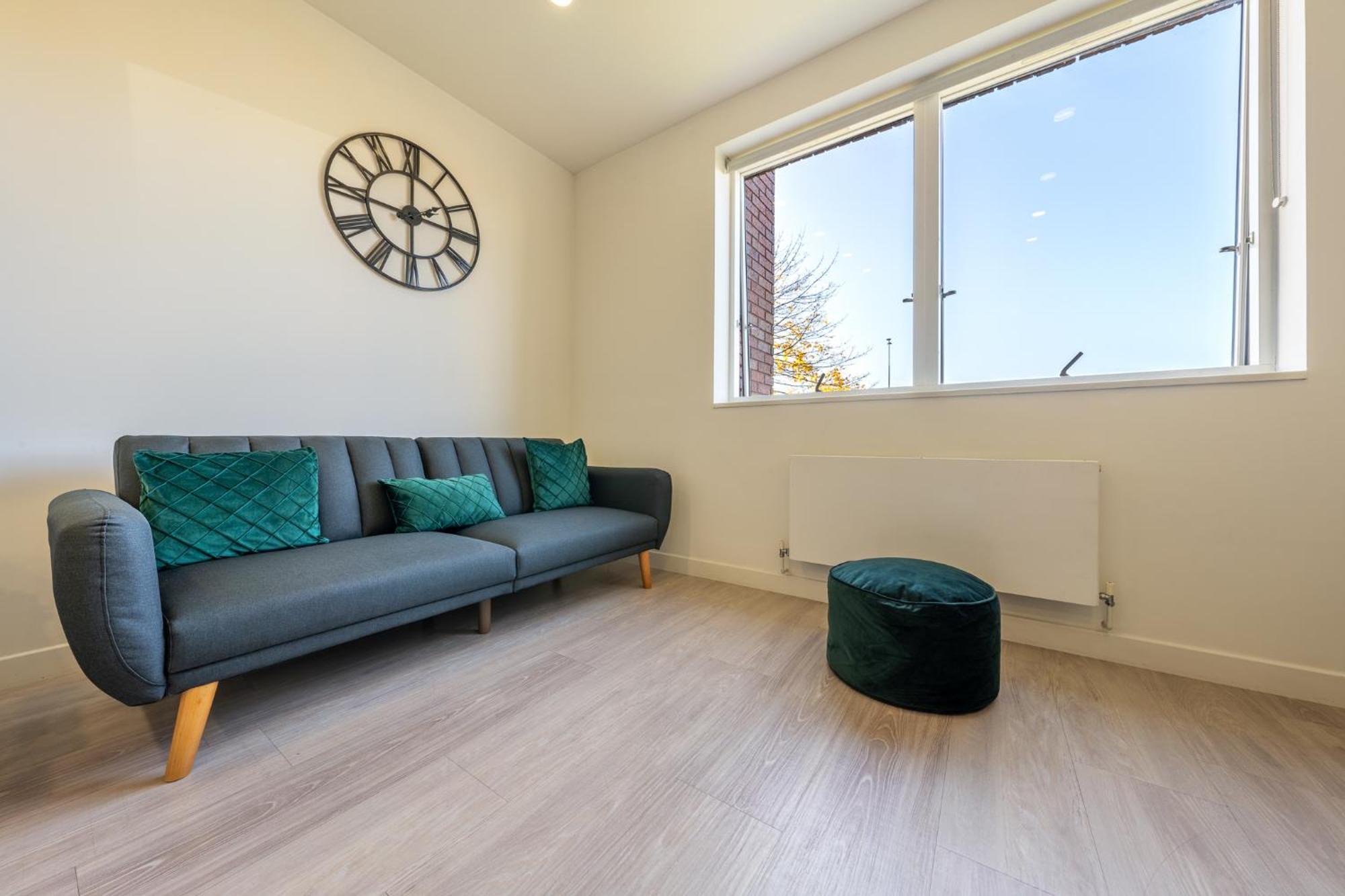 Luxury 1 Bedroom Serviced Apartment With Roof Terrace & Gym Stevenage Extérieur photo