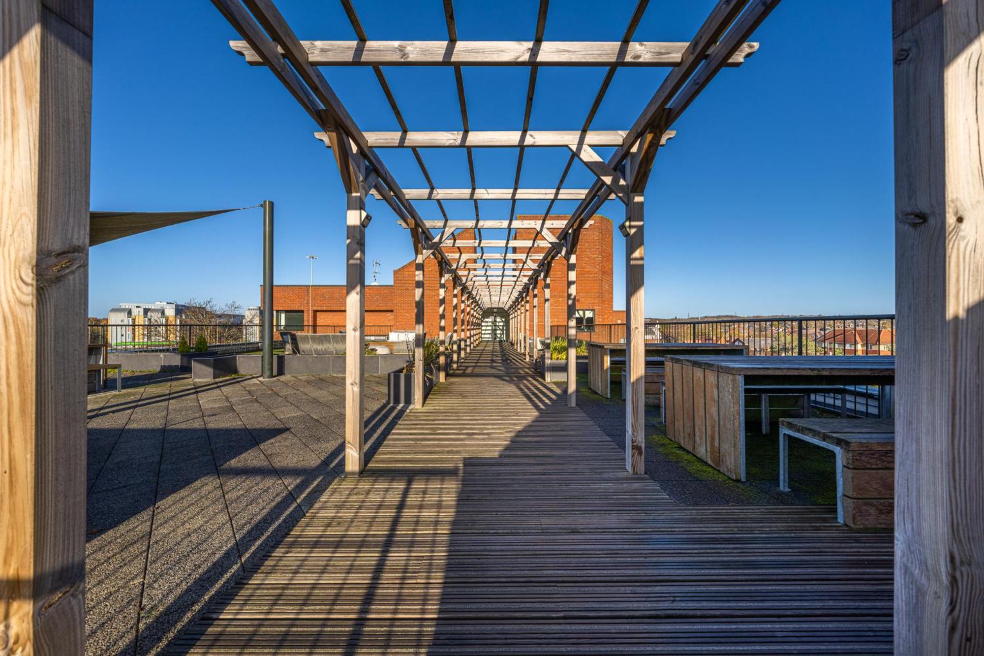 Luxury 1 Bedroom Serviced Apartment With Roof Terrace & Gym Stevenage Extérieur photo